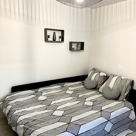 Jolie Appartement Duplex 2 Min Gare-Disney Et Paris 15 Min Noisy-le-Grand Esterno foto
