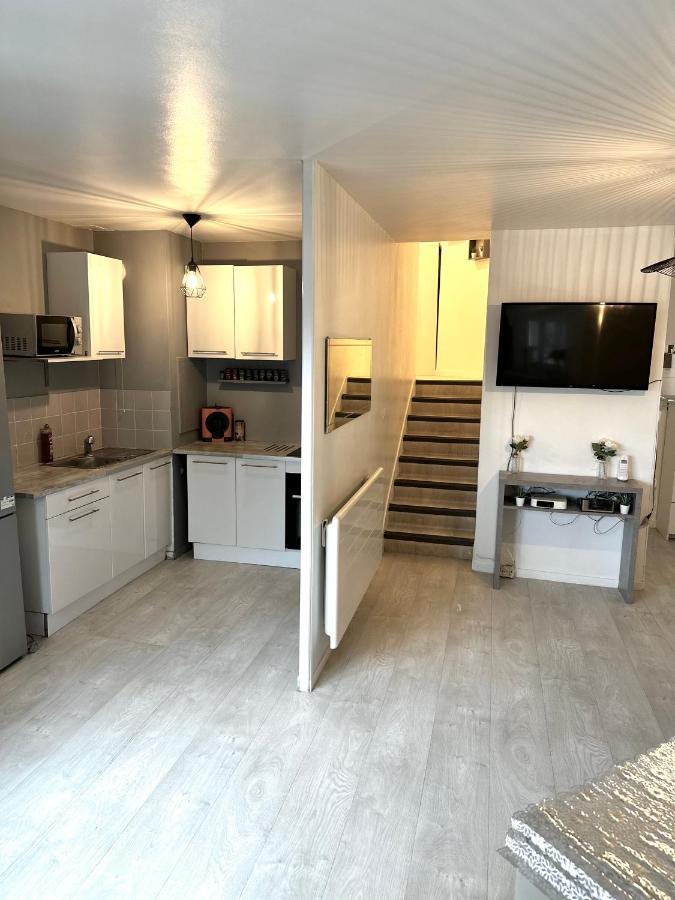 Jolie Appartement Duplex 2 Min Gare-Disney Et Paris 15 Min Noisy-le-Grand Esterno foto