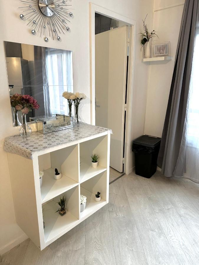 Jolie Appartement Duplex 2 Min Gare-Disney Et Paris 15 Min Noisy-le-Grand Esterno foto
