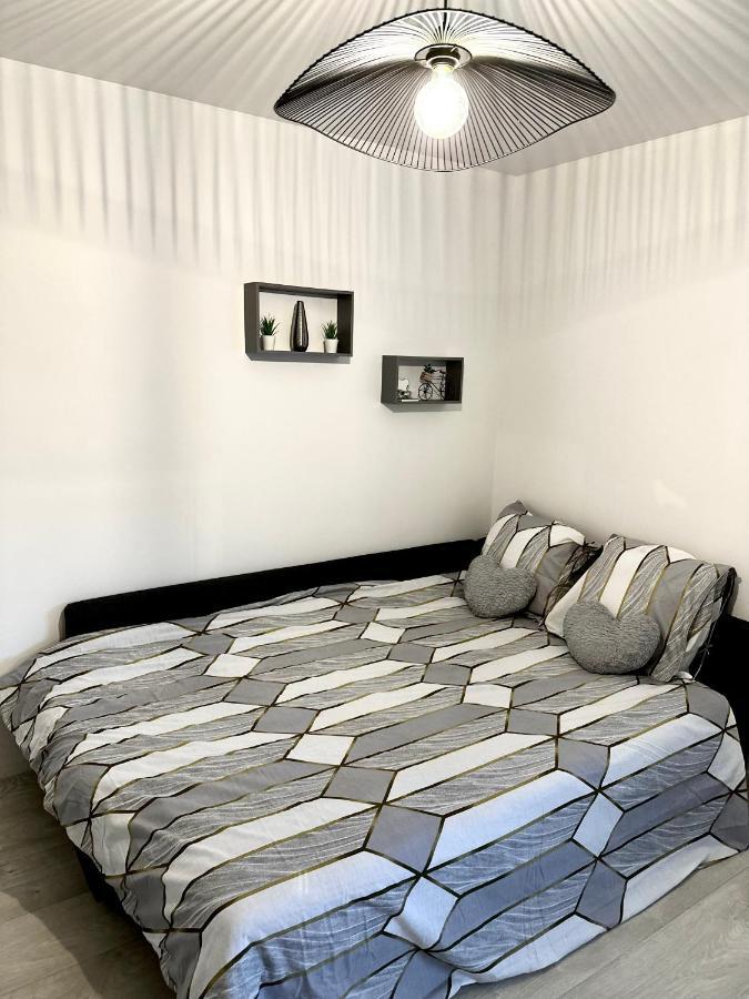 Jolie Appartement Duplex 2 Min Gare-Disney Et Paris 15 Min Noisy-le-Grand Esterno foto