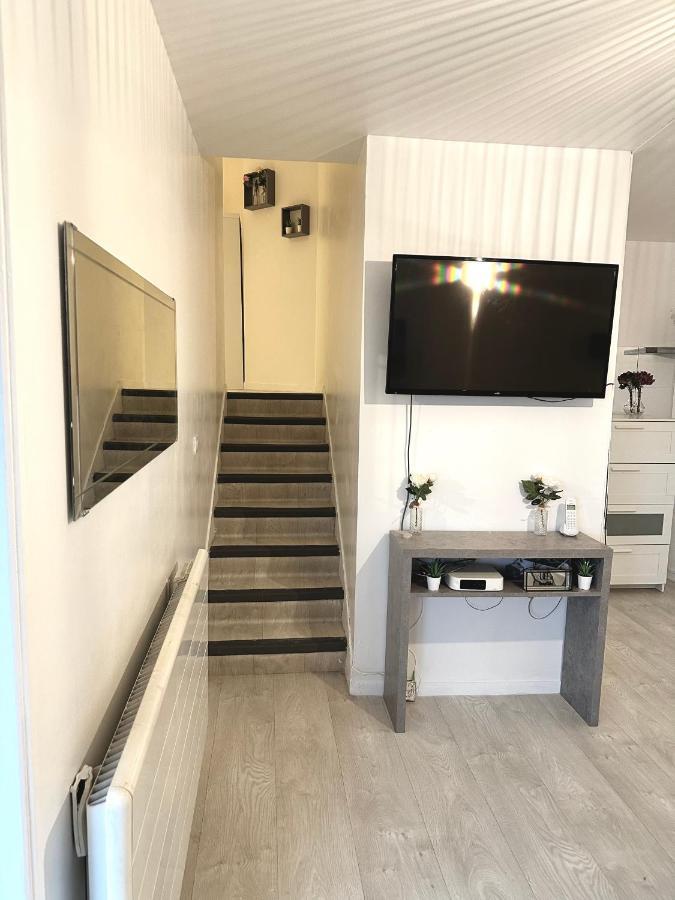 Jolie Appartement Duplex 2 Min Gare-Disney Et Paris 15 Min Noisy-le-Grand Esterno foto