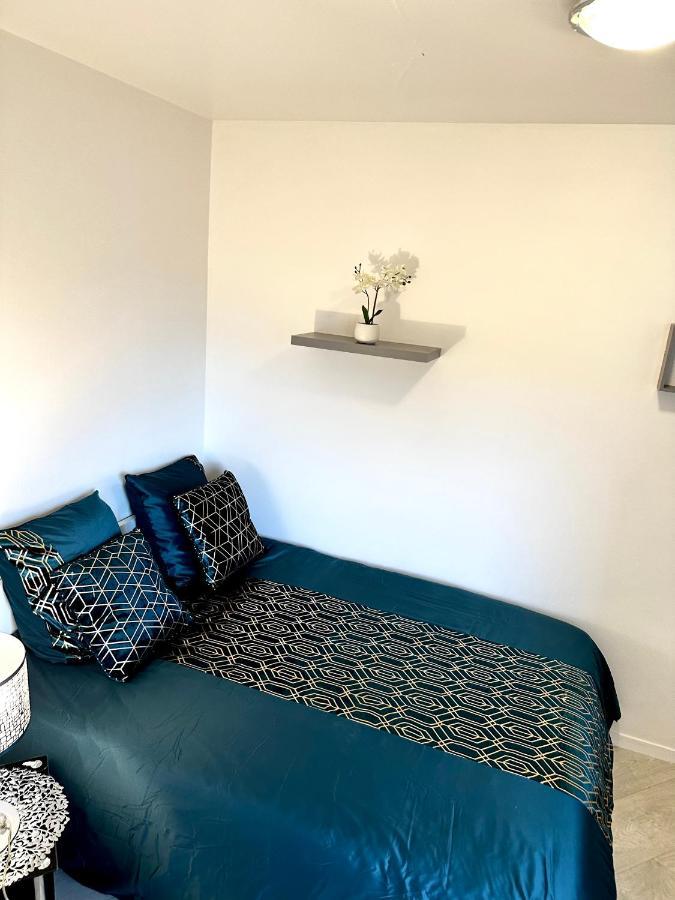 Jolie Appartement Duplex 2 Min Gare-Disney Et Paris 15 Min Noisy-le-Grand Esterno foto